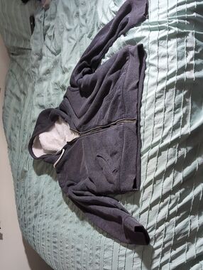 Size M Old Navy Sherpa Lined Sweater